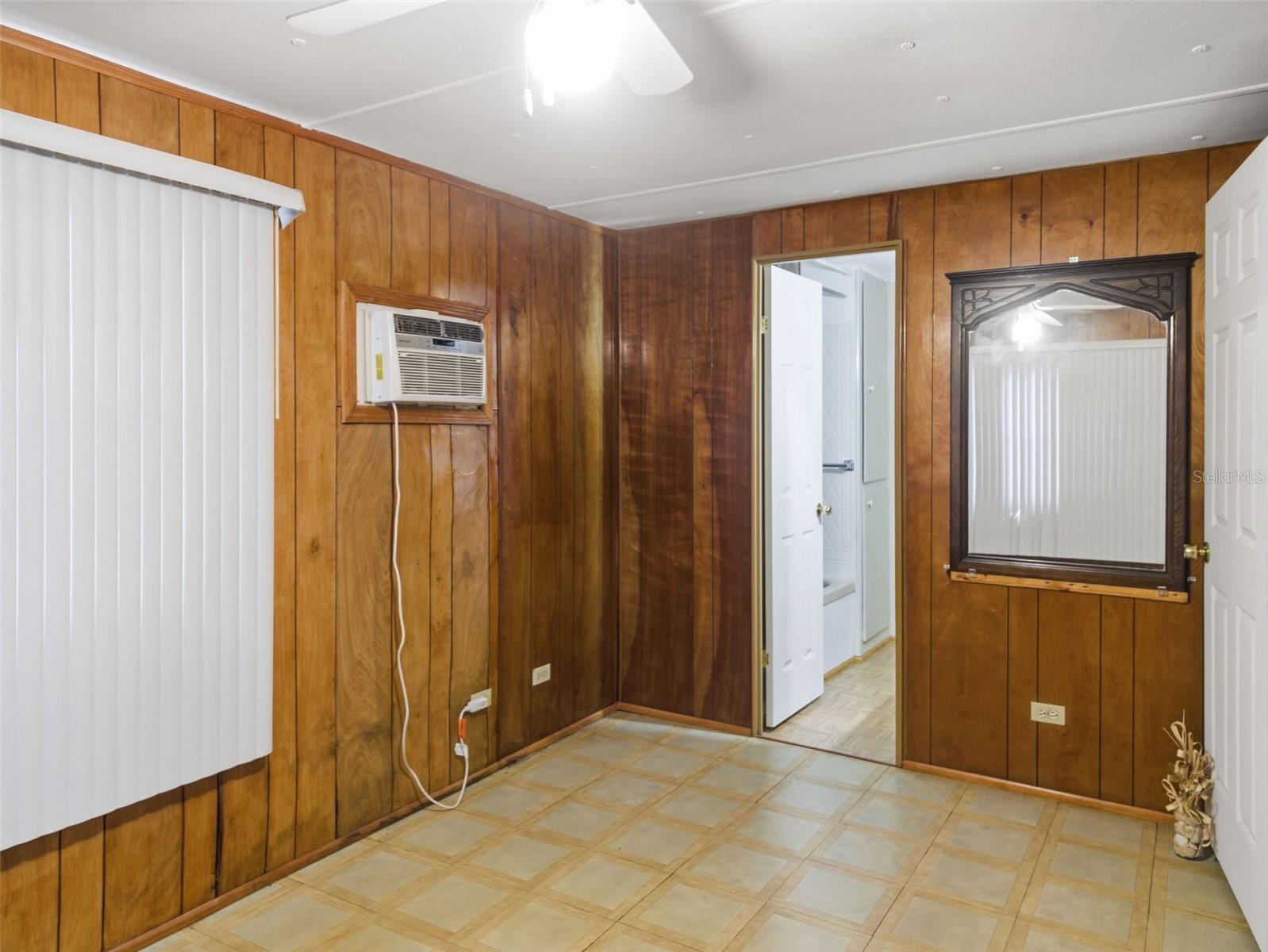 METES AND BOUNDS - Residential