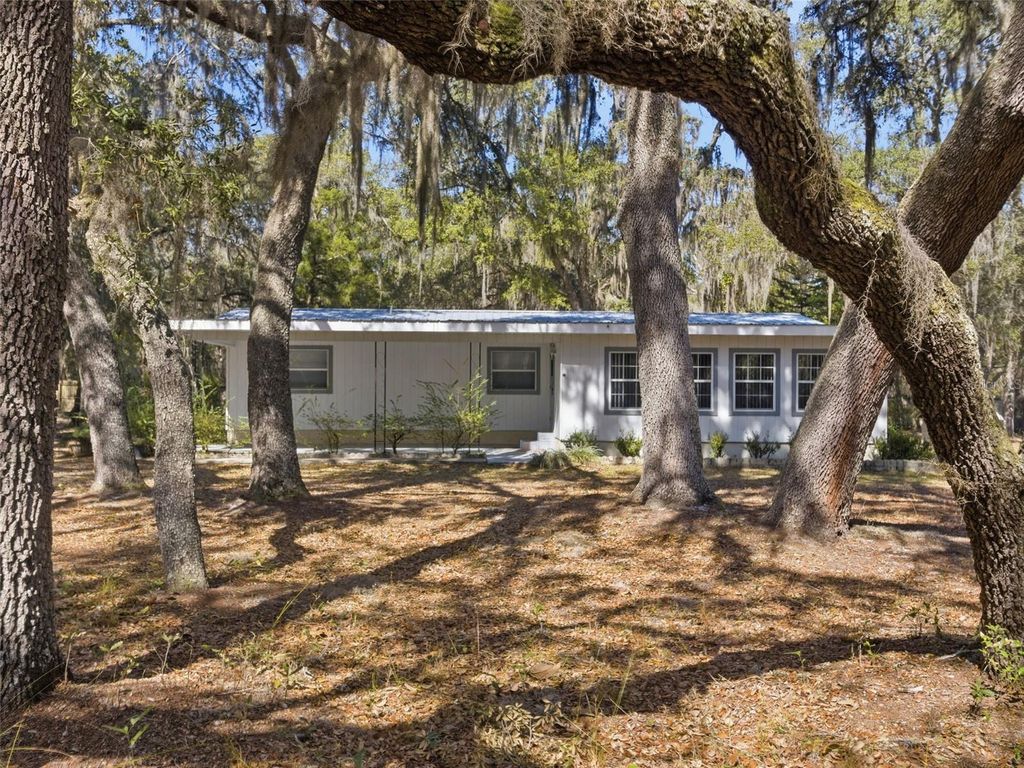 Photo of 6930 County Road 214, Melrose, FL 32666 (MLS # A4682234)
