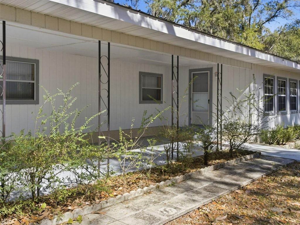 Photo of 6930 County Road 214, Melrose, FL 32666 (MLS # A4682234)