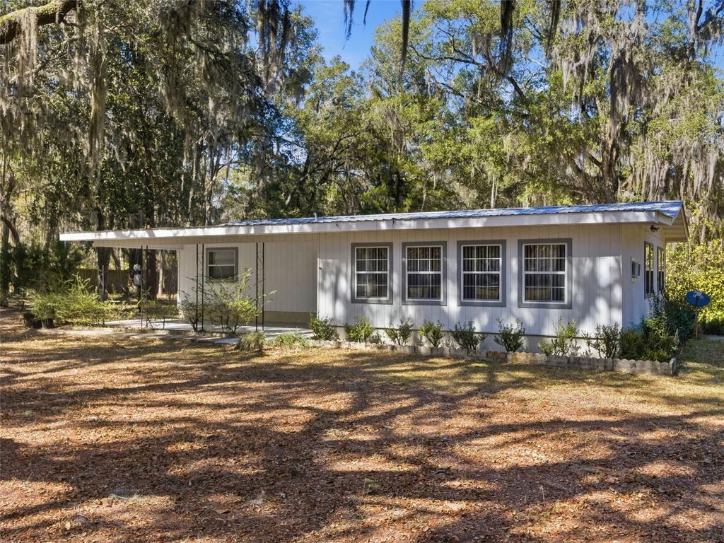 Photo of 6930 County Road 214, Melrose, FL 32666 (MLS # A4682234)