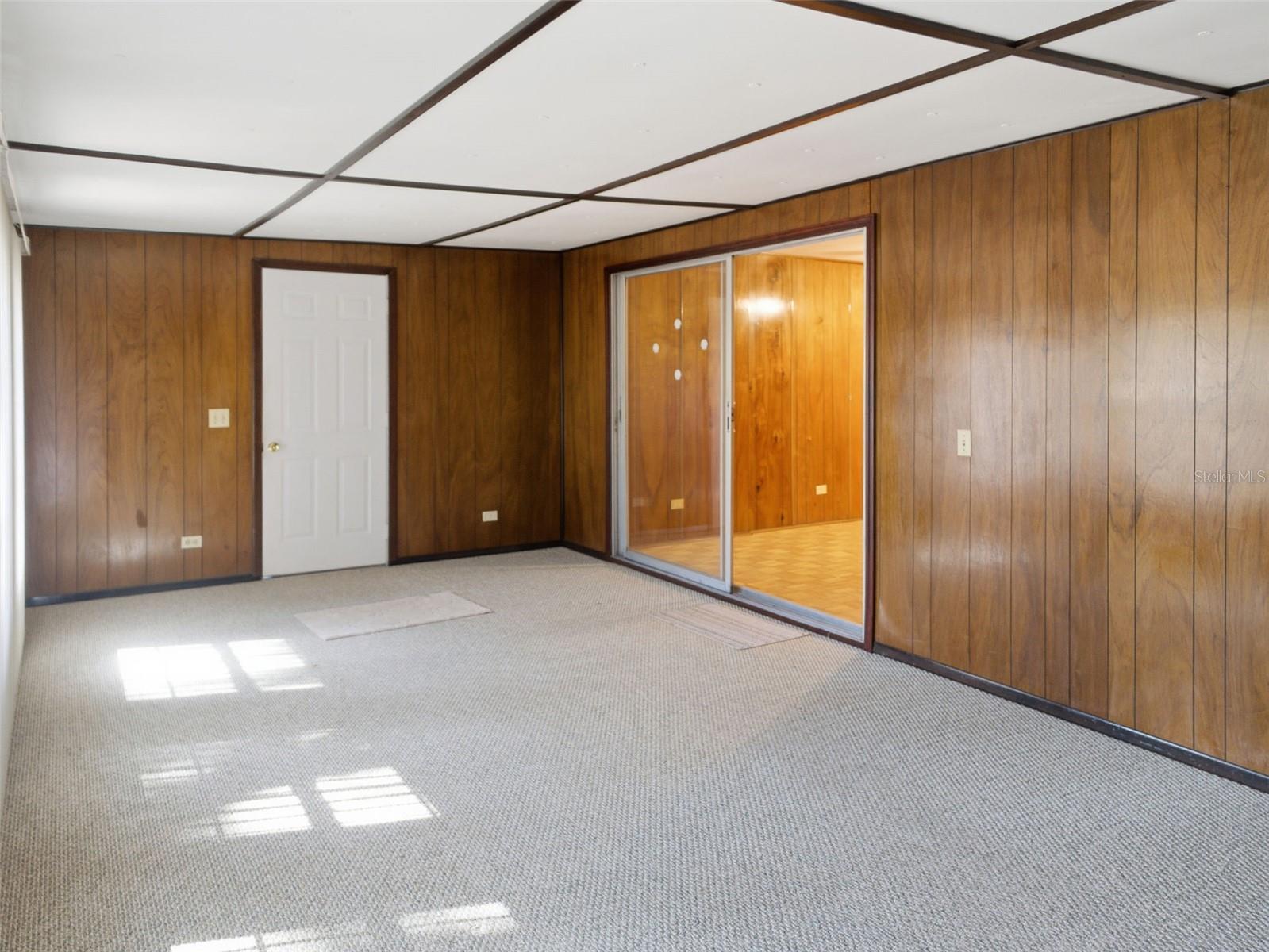 METES AND BOUNDS - Residential