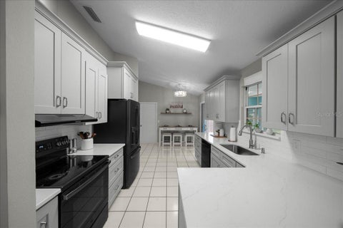 Tiny photo for 4504 NW 32nd Street, Ocala, FL 34482 (MLS # OM729467)