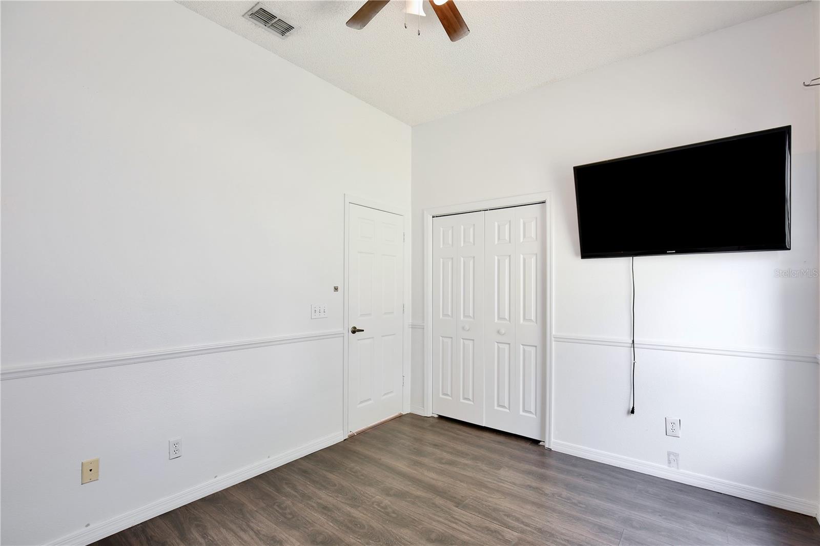 VILLAGES AT KINGSBRIDGE WEST TR C-1 - Residential