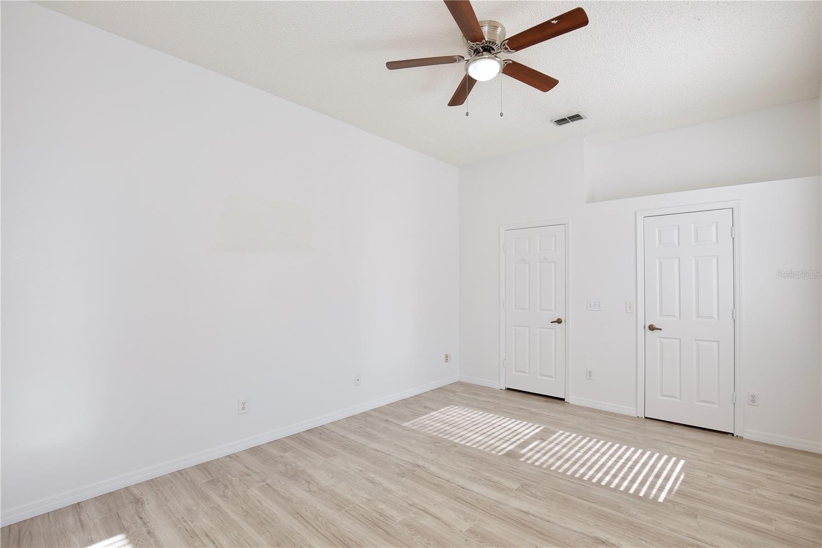 VILLAGES AT KINGSBRIDGE WEST TR C-1 - Residential