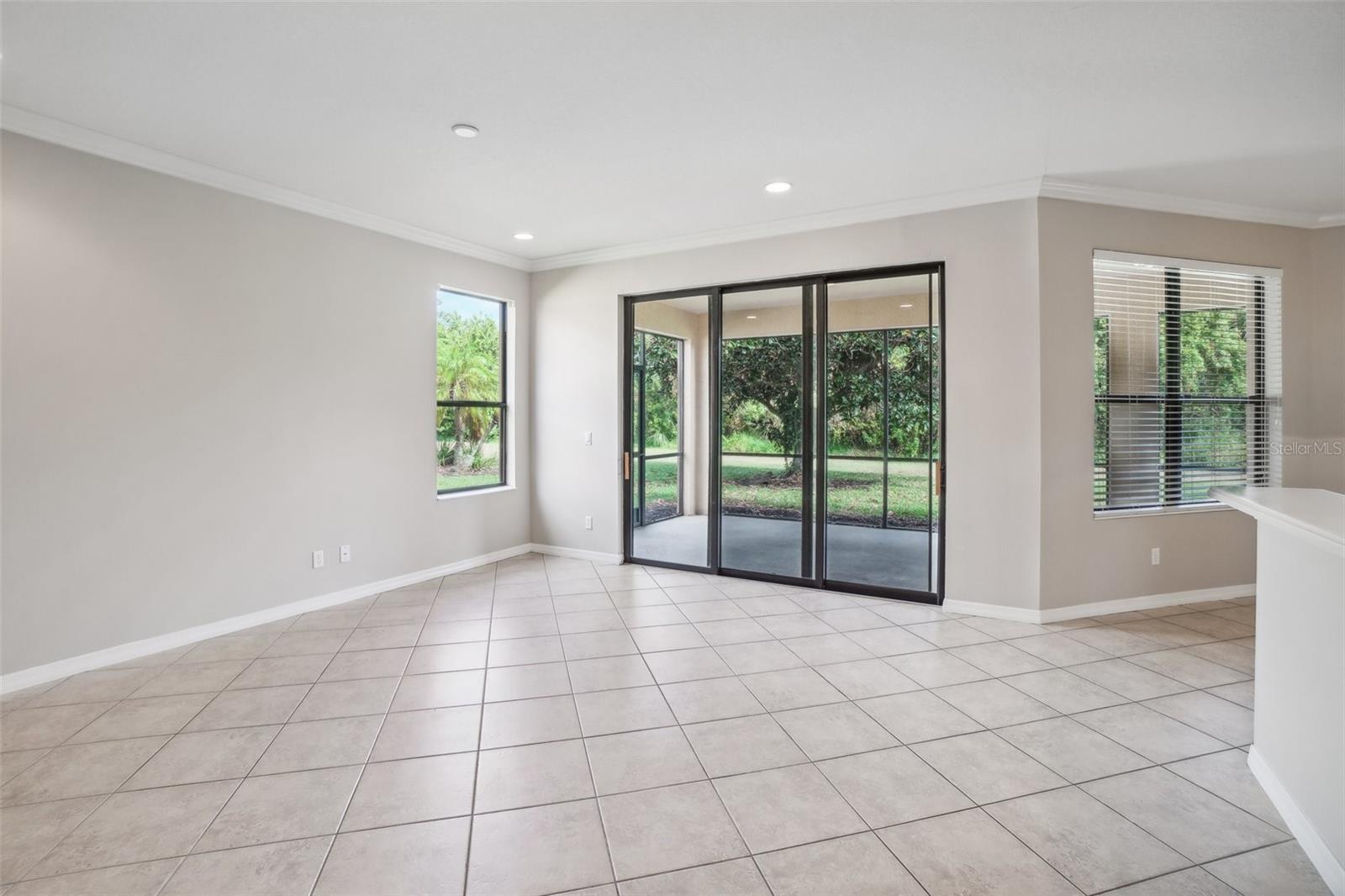 127 SILVER FALLS DRIVE