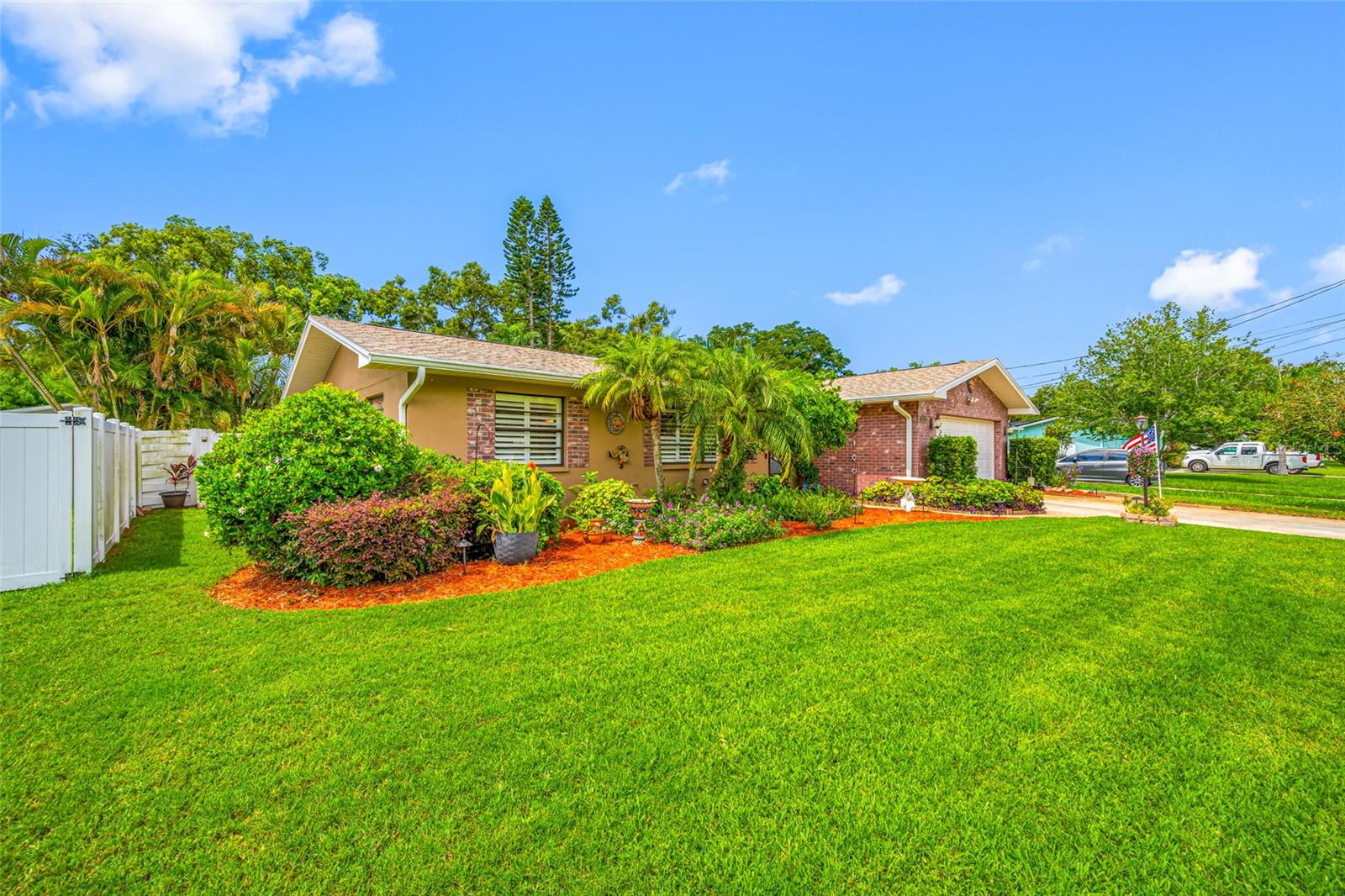 1975 VALLEY DRIVE