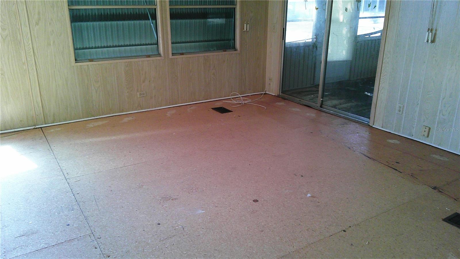 SHADOW BROOK MOBILE HOME SUB - Residential