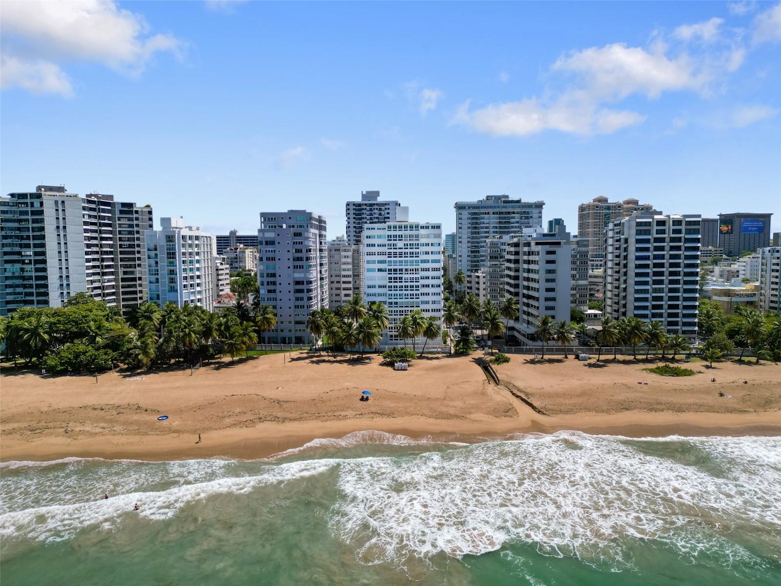 OCEANFRONT CONDOMINIUM - Residential
