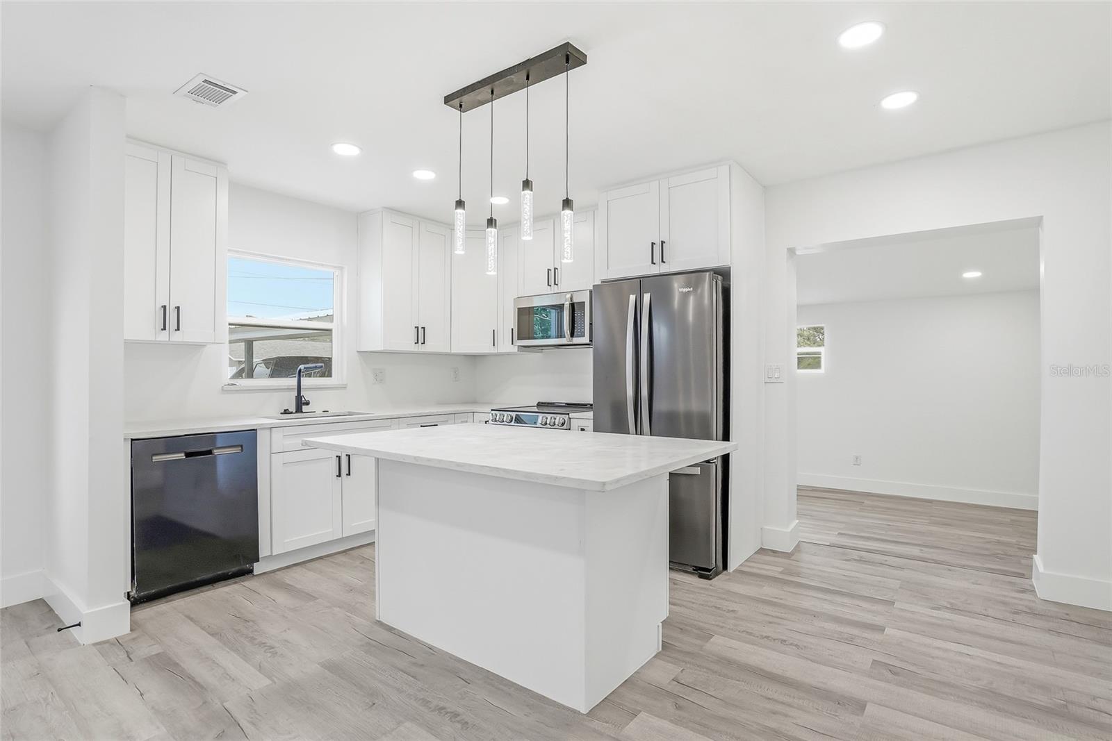 529 FIREFLY LANE