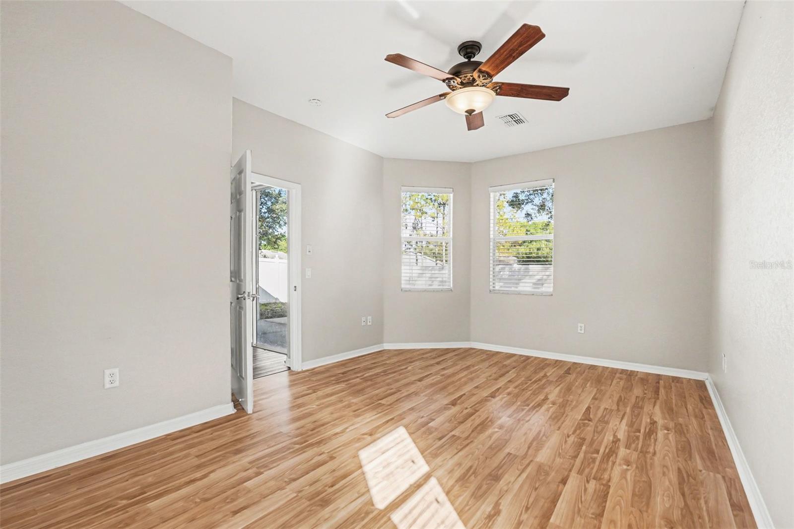 SUNCOAST LAKES PH 01 - Residential