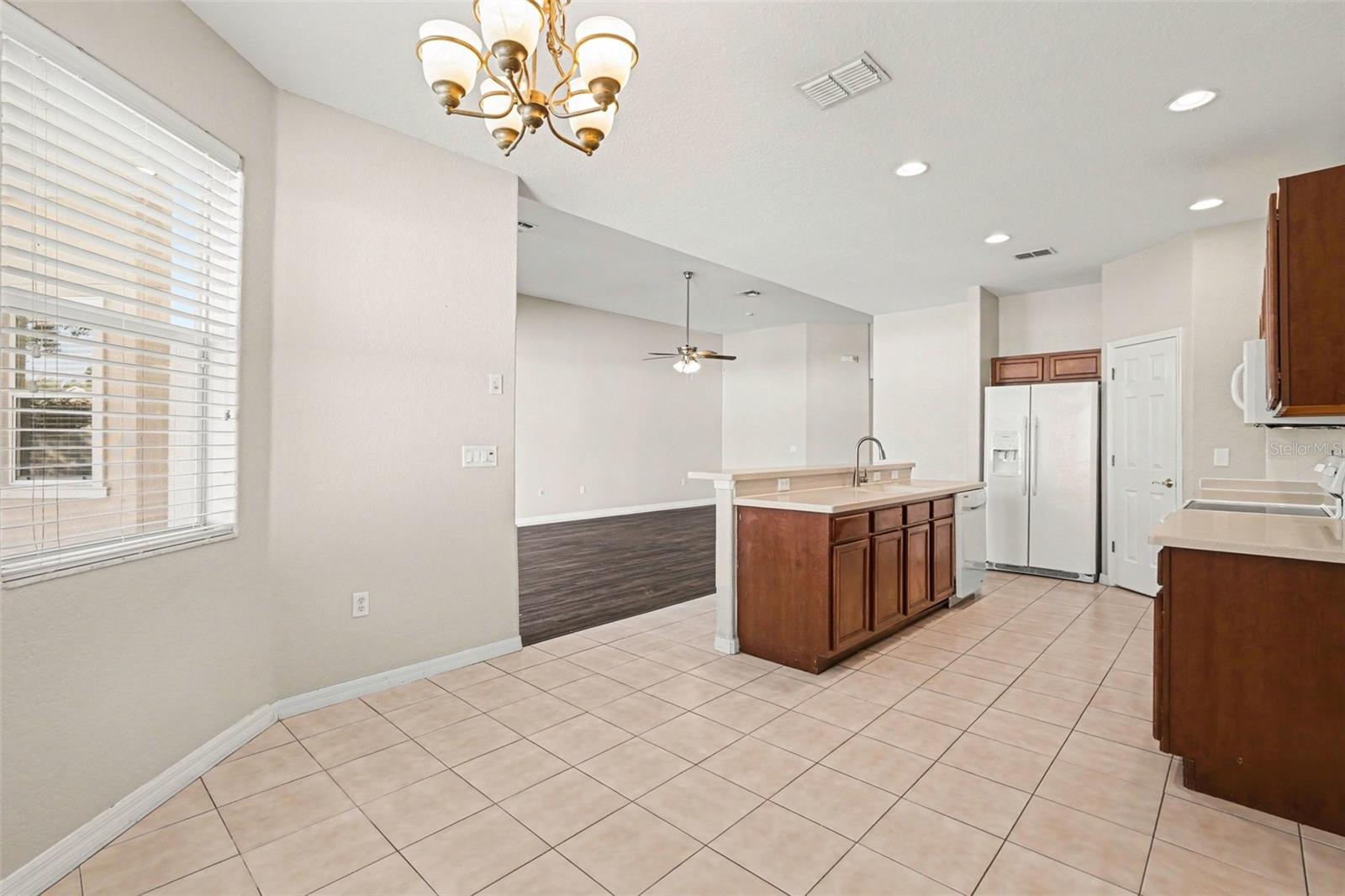 SUNCOAST LAKES PH 01 - Residential