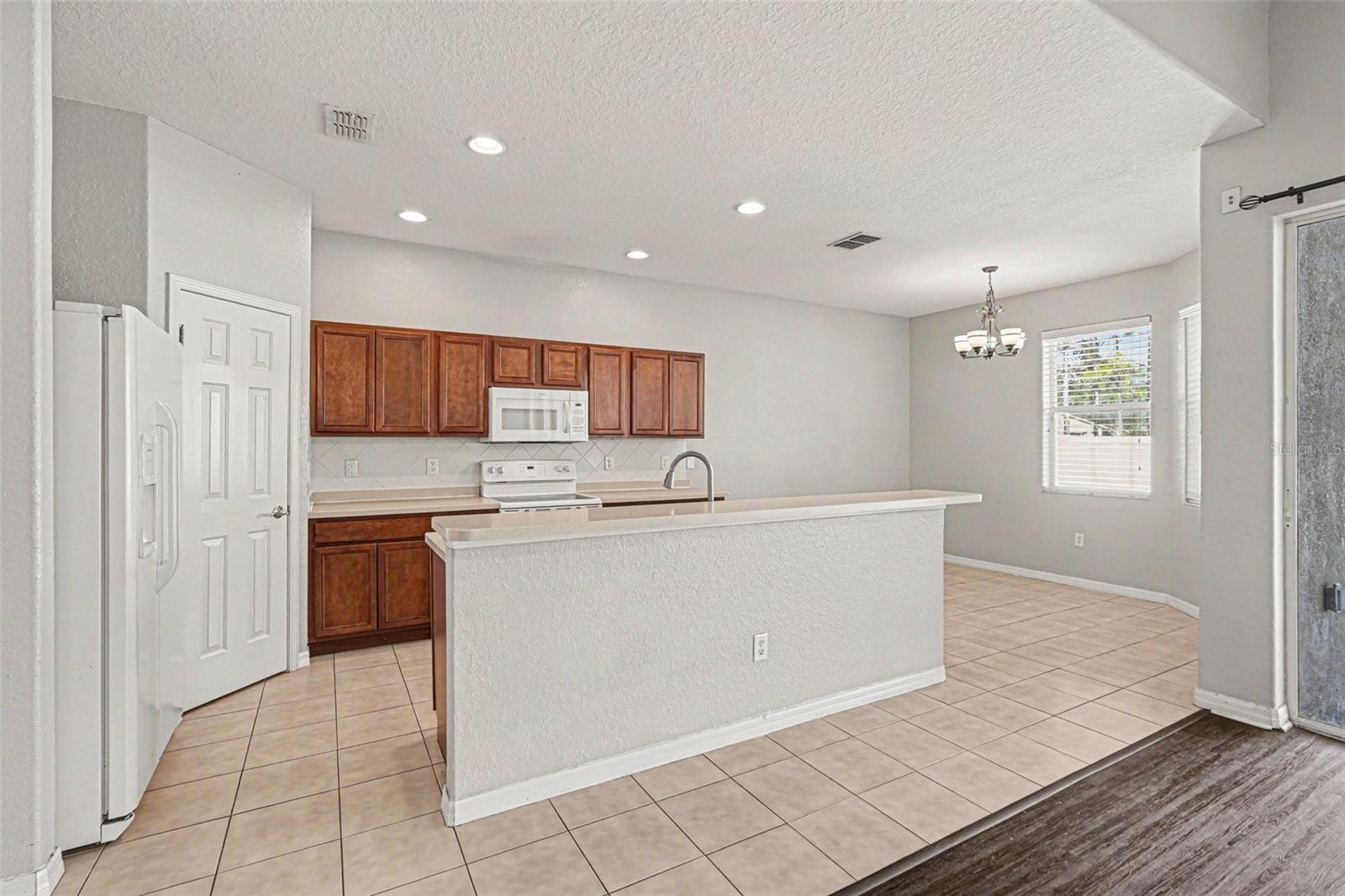 SUNCOAST LAKES PH 01 - Residential