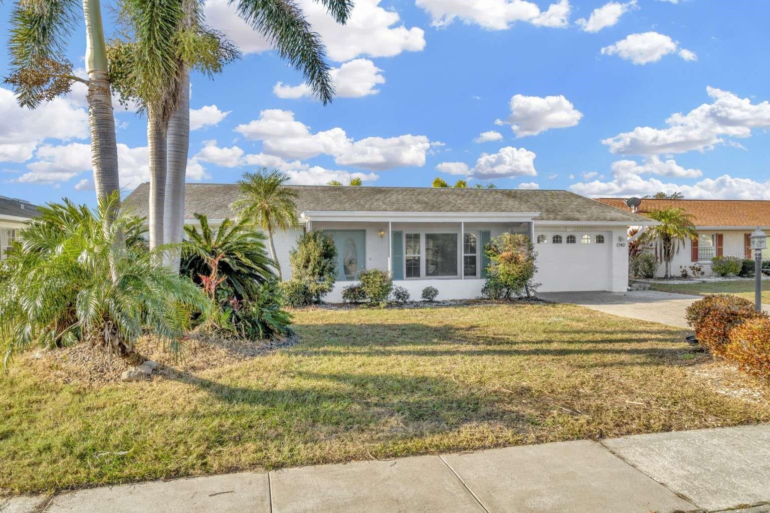 1740 COCO PALM CIRCLE