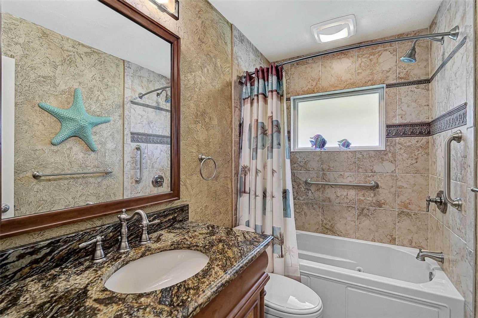 SOUTHBAY YACHT & RACQUET CLUB - Residential