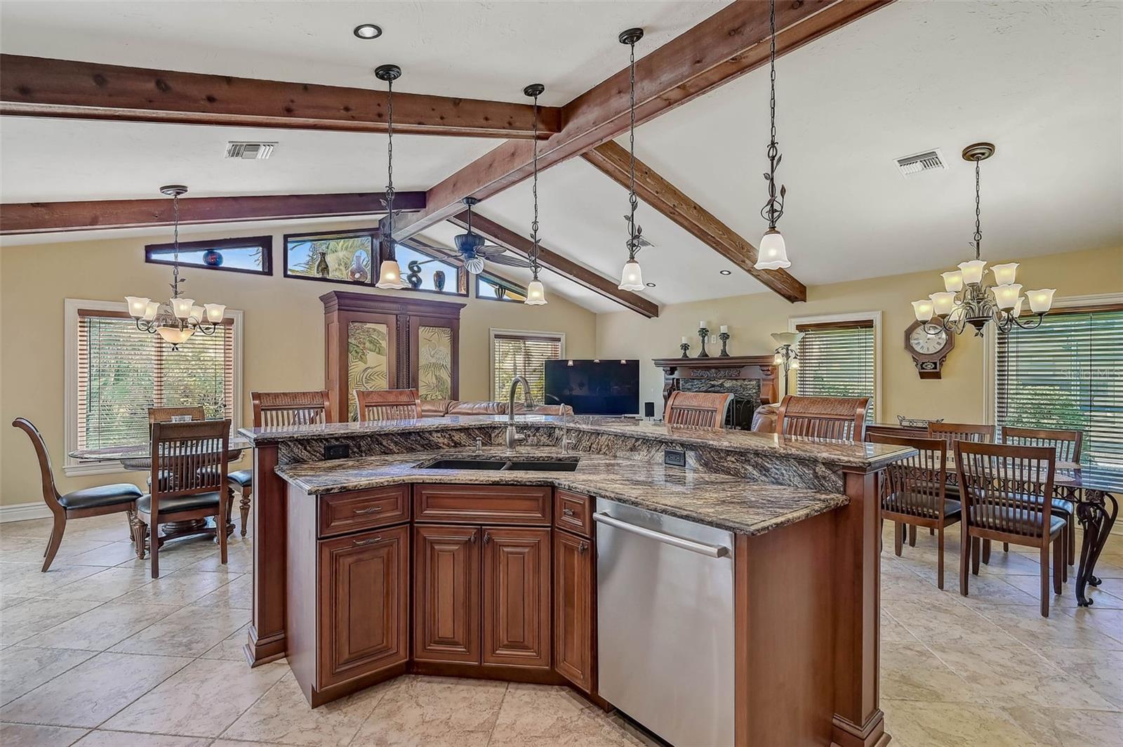 SOUTHBAY YACHT & RACQUET CLUB - Residential