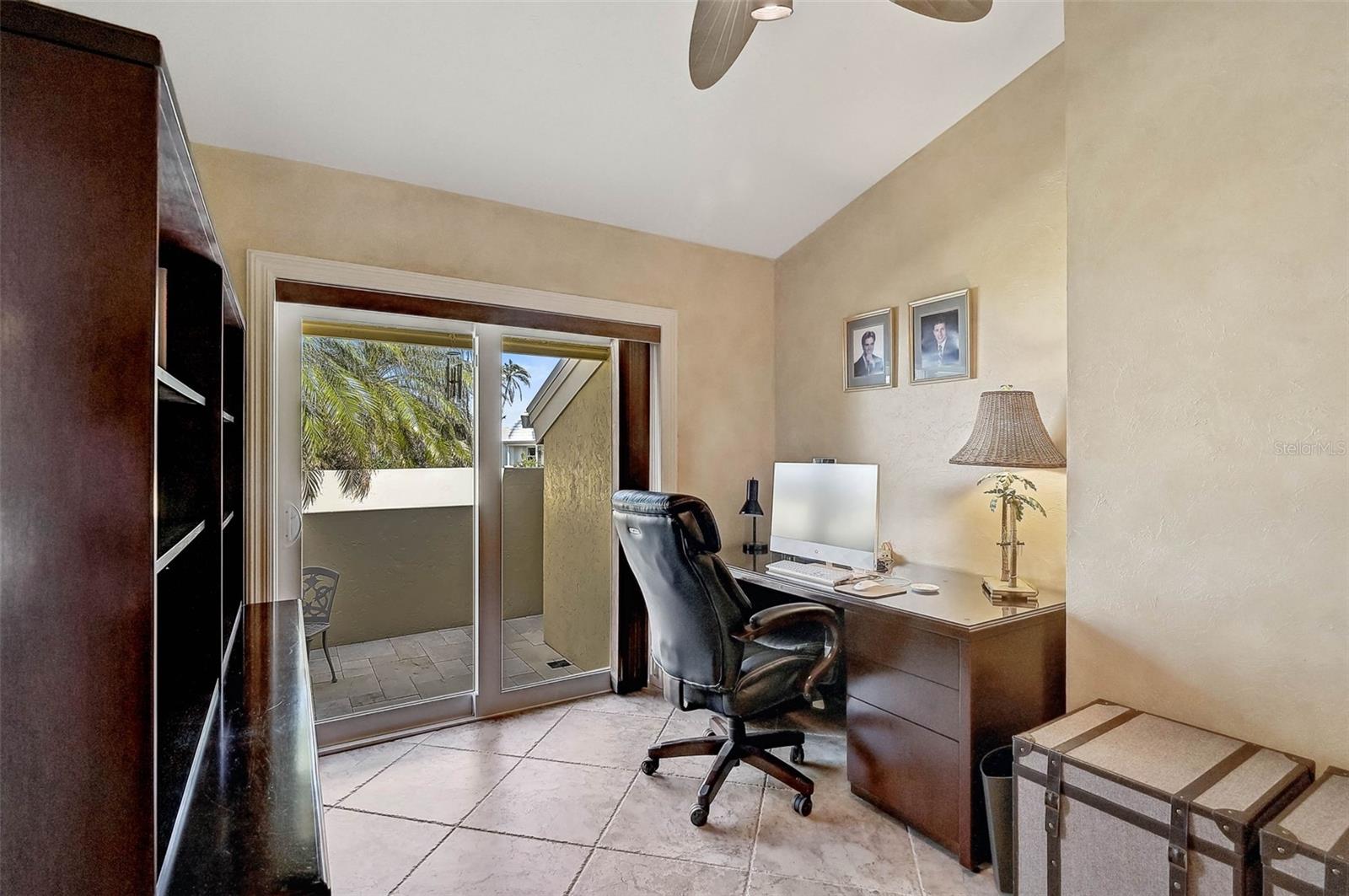 SOUTHBAY YACHT & RACQUET CLUB - Residential