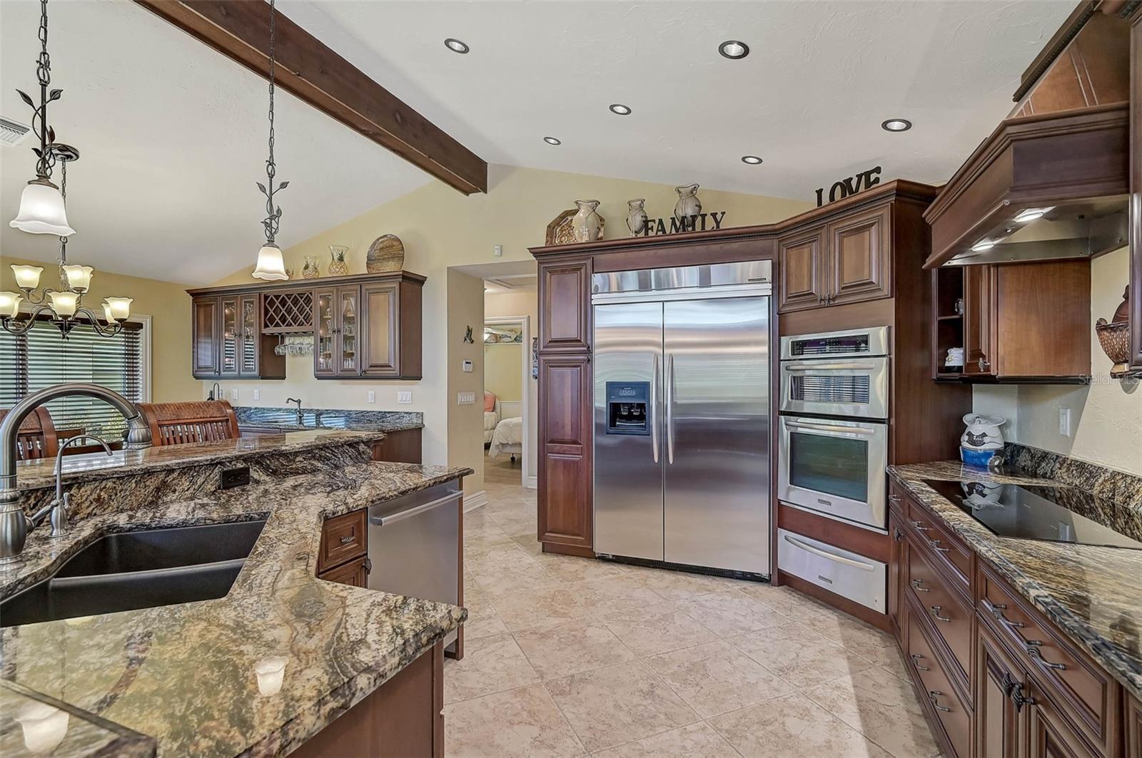 SOUTHBAY YACHT & RACQUET CLUB - Residential