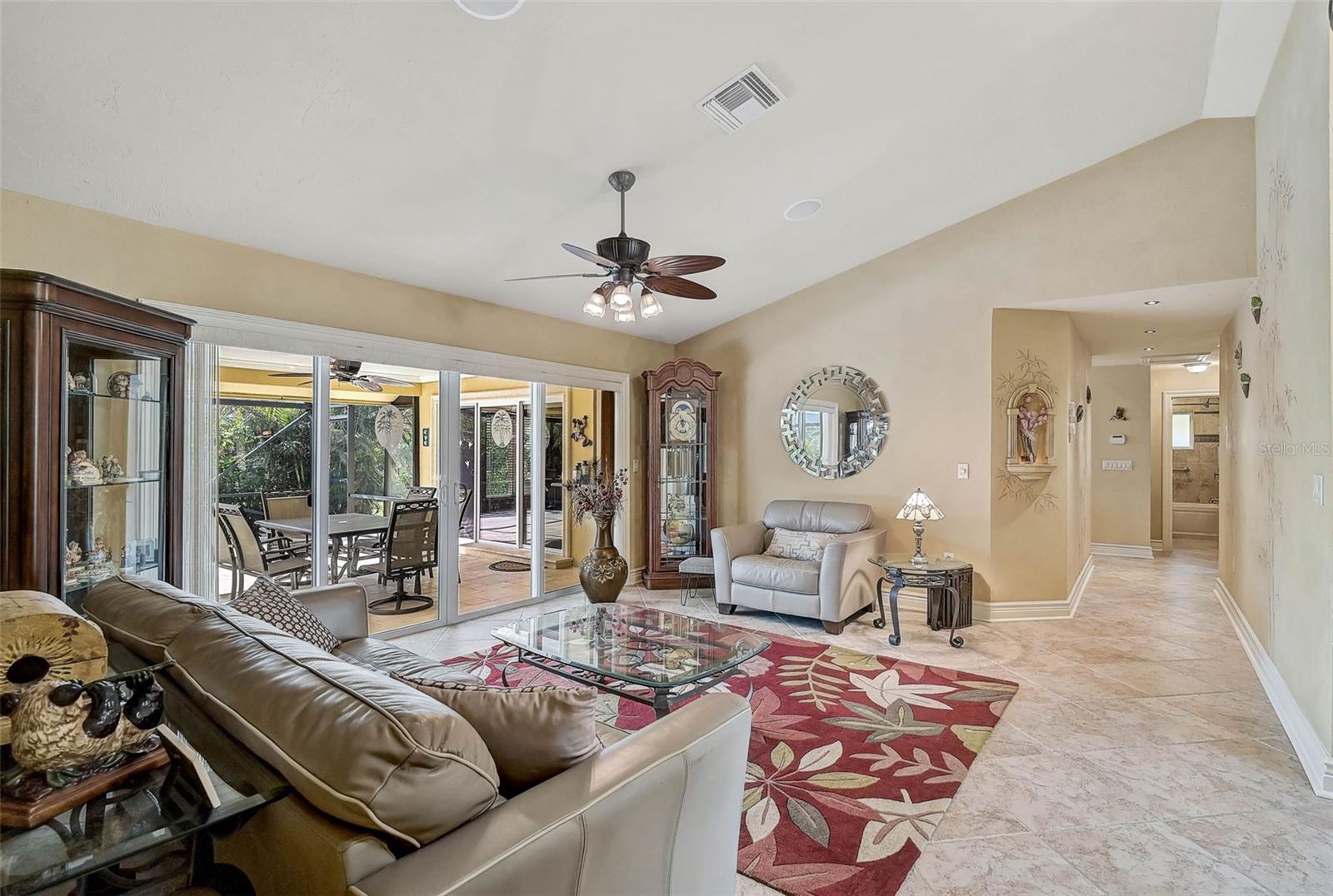 SOUTHBAY YACHT & RACQUET CLUB - Residential