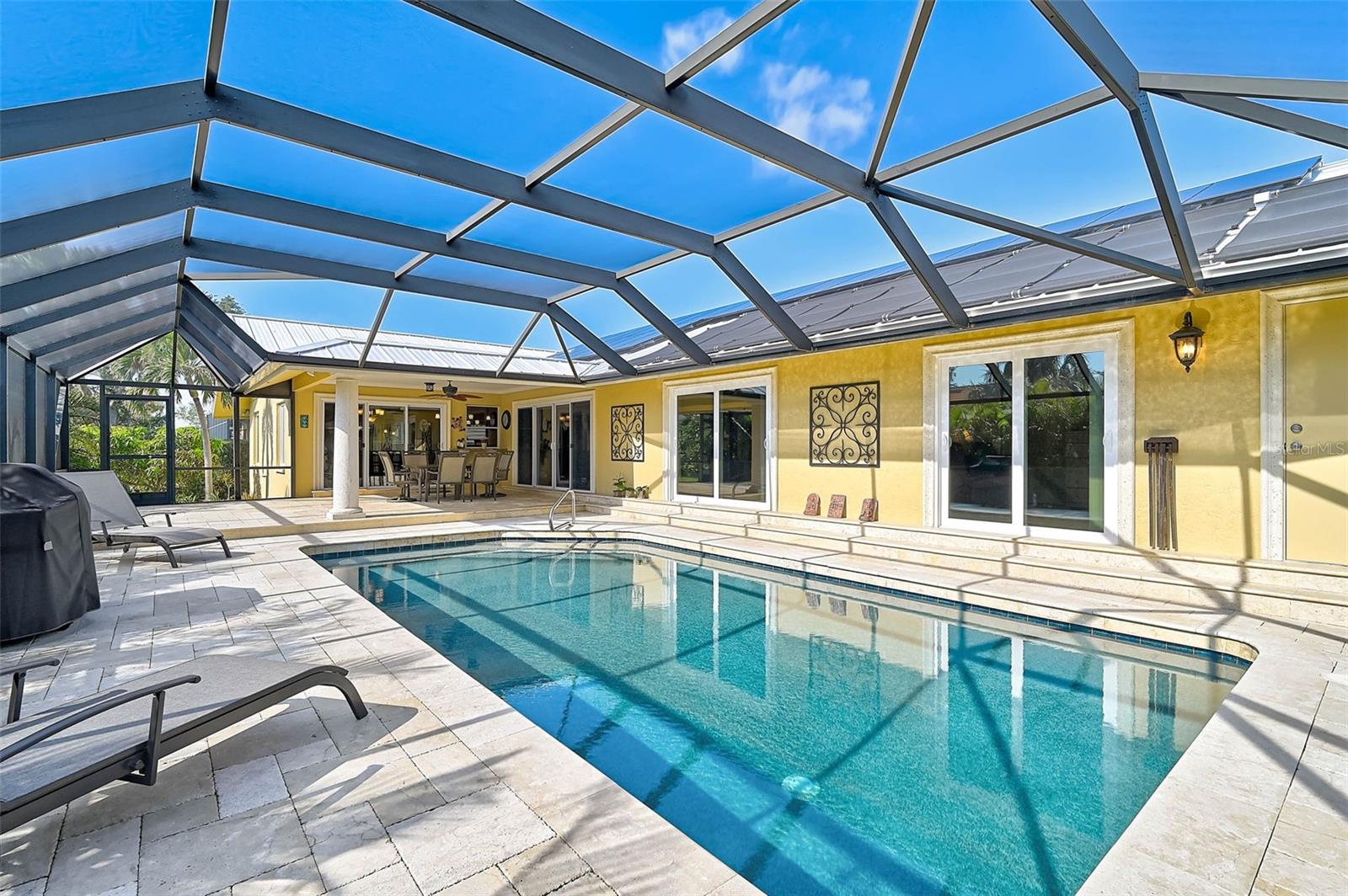 SOUTHBAY YACHT & RACQUET CLUB - Residential