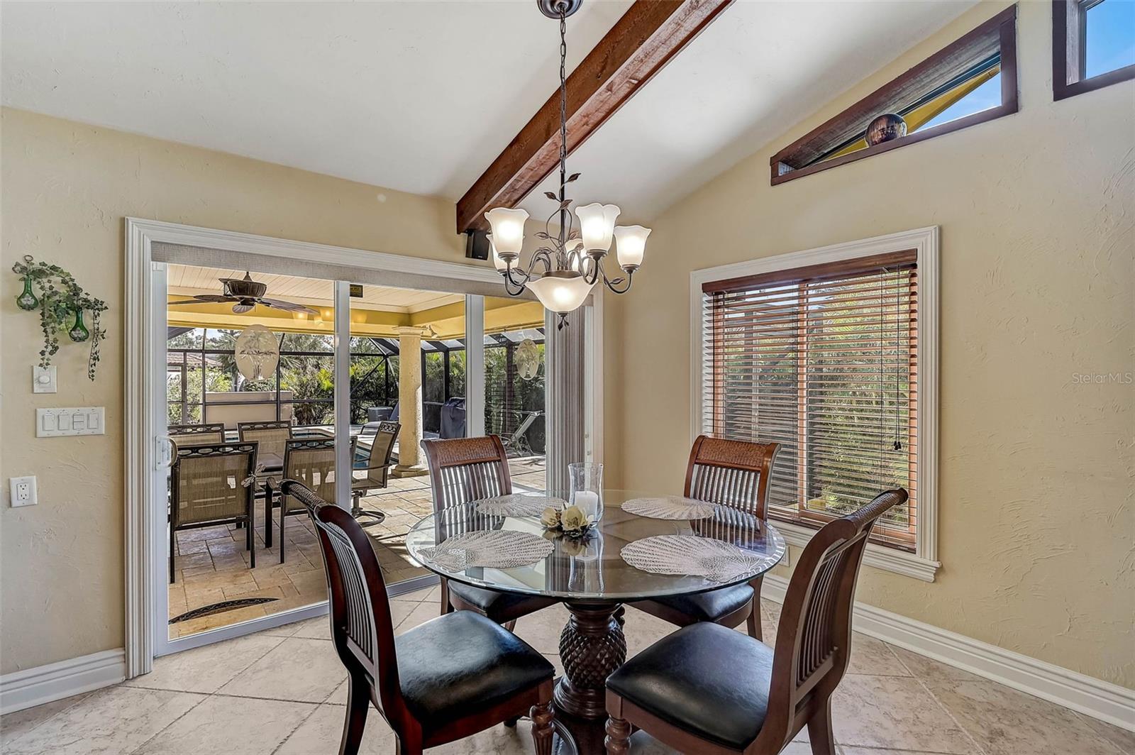 SOUTHBAY YACHT & RACQUET CLUB - Residential