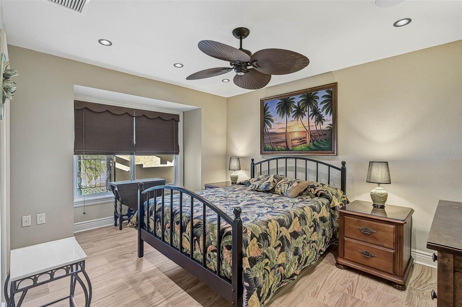 SOUTHBAY YACHT & RACQUET CLUB - Residential