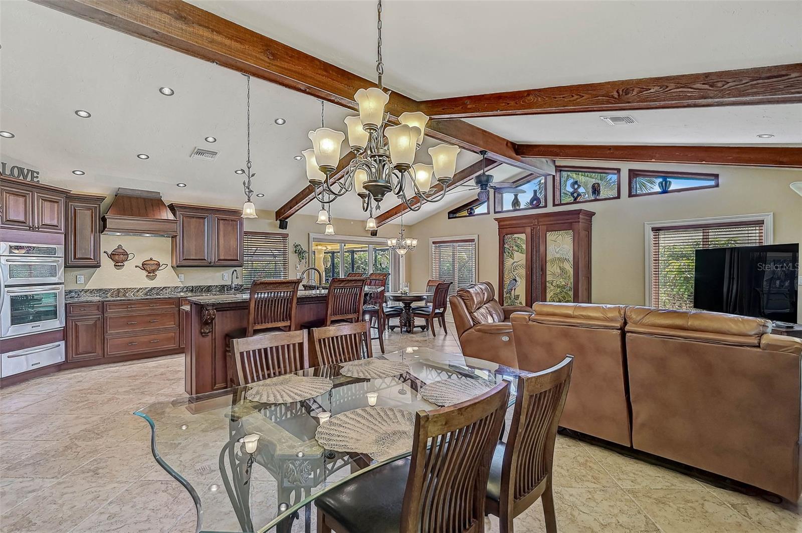SOUTHBAY YACHT & RACQUET CLUB - Residential