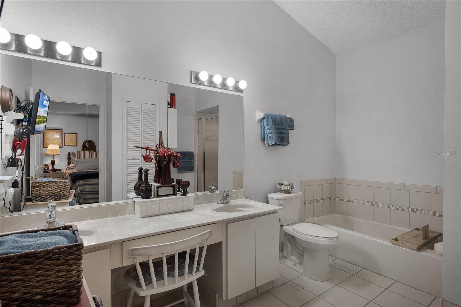 THE ESTATE - Residential