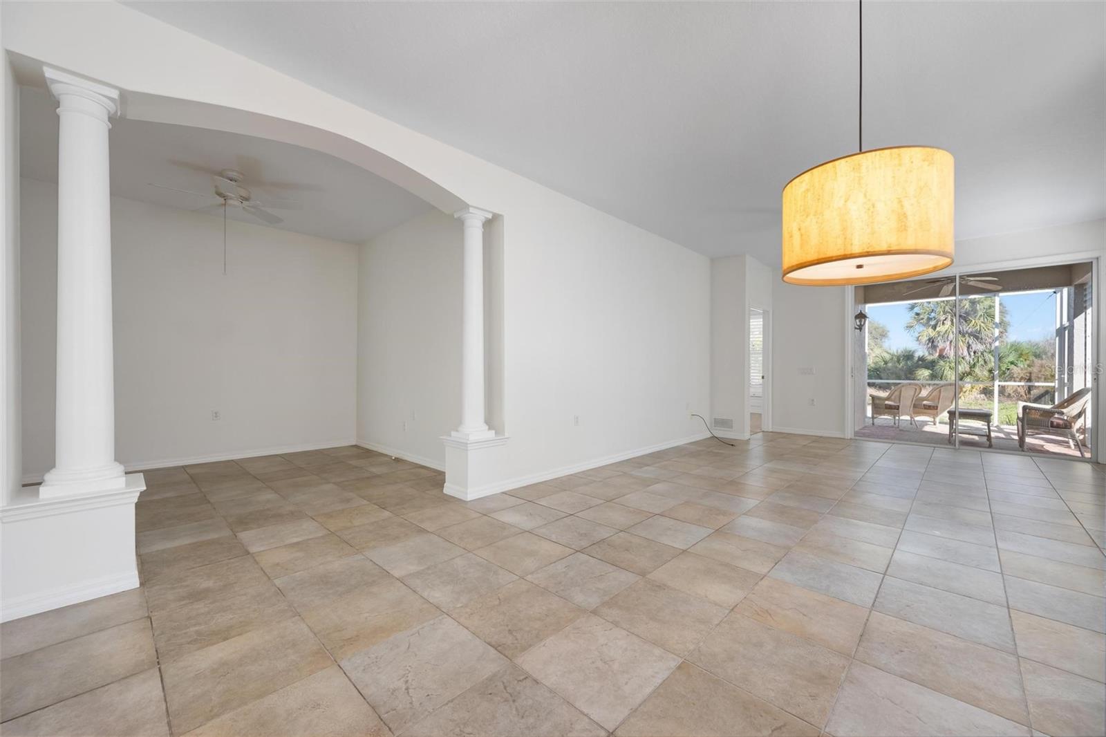 PELICAN POINTE GOLF & COUNTRY CLUB - Residential