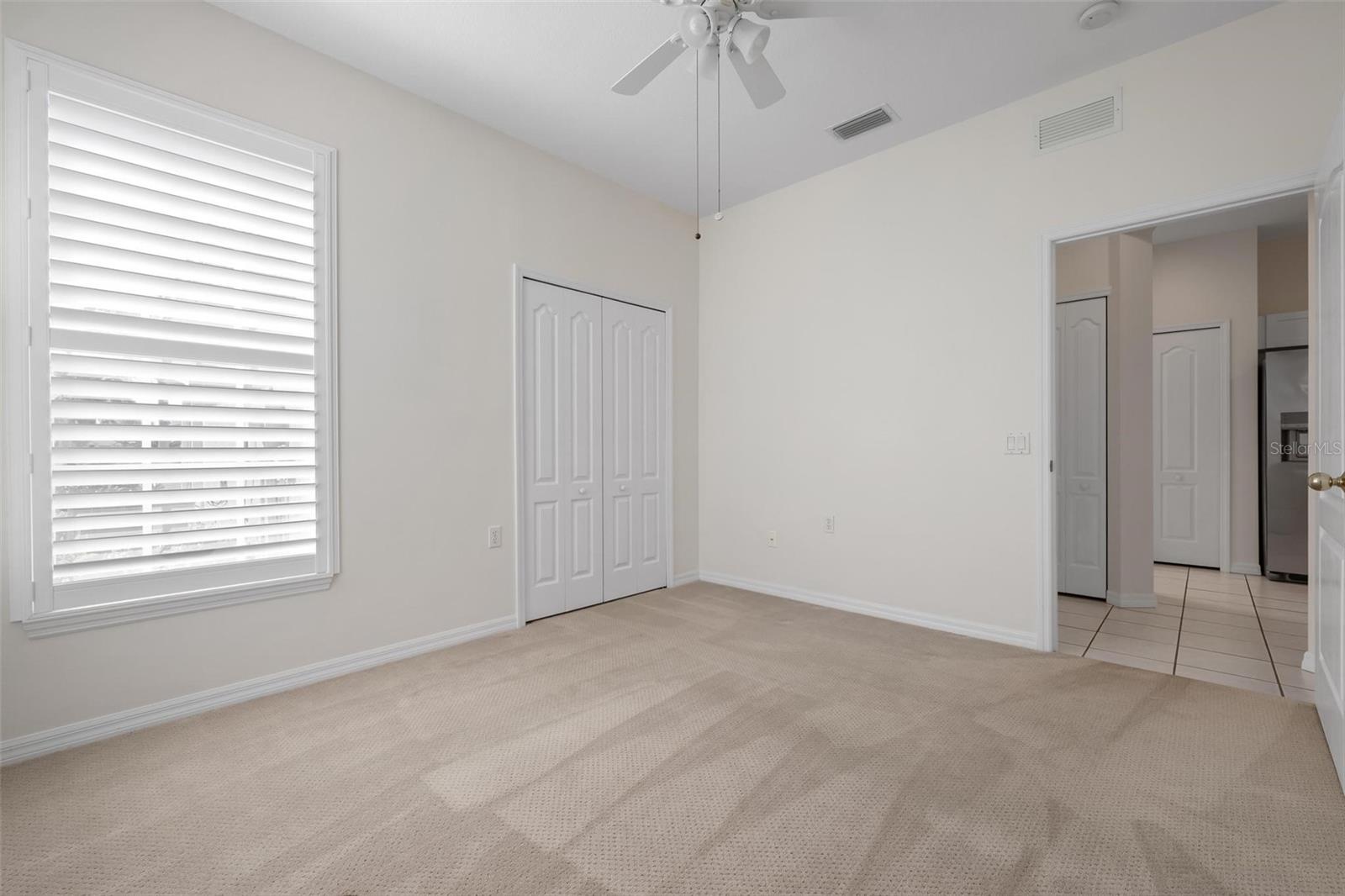 PELICAN POINTE GOLF & COUNTRY CLUB - Residential