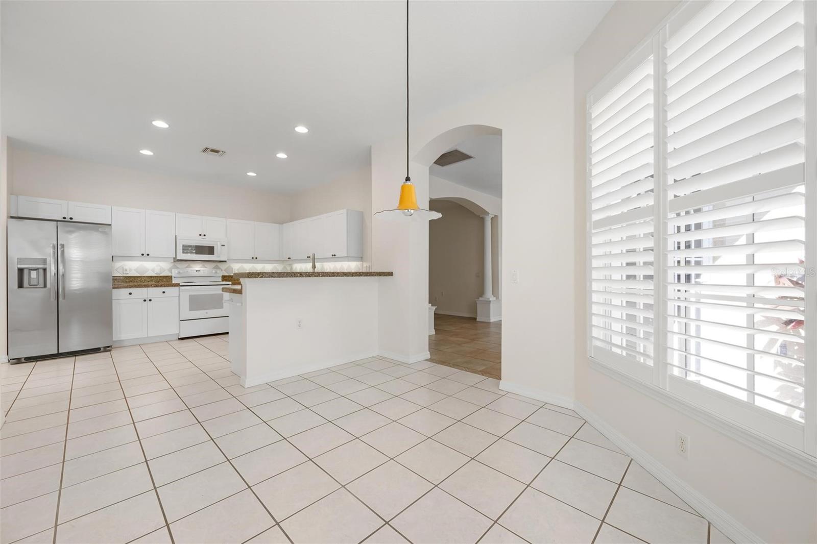 PELICAN POINTE GOLF & COUNTRY CLUB - Residential