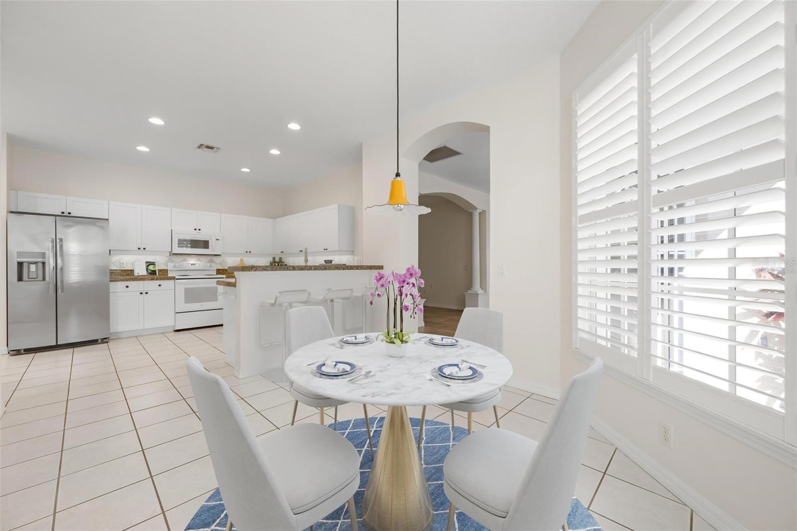 PELICAN POINTE GOLF & COUNTRY CLUB - Residential