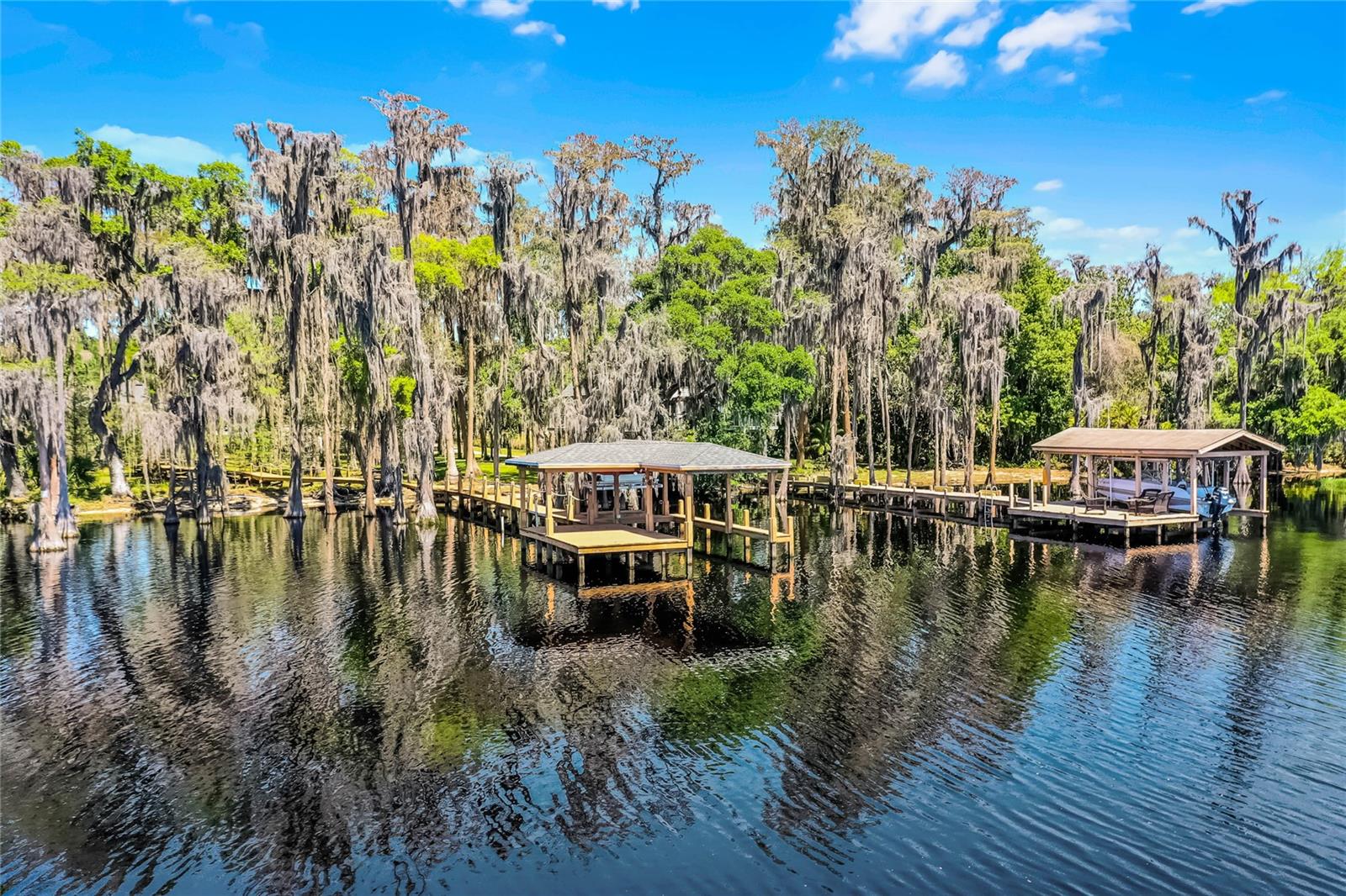 10417 LAKE LOUISA ROAD