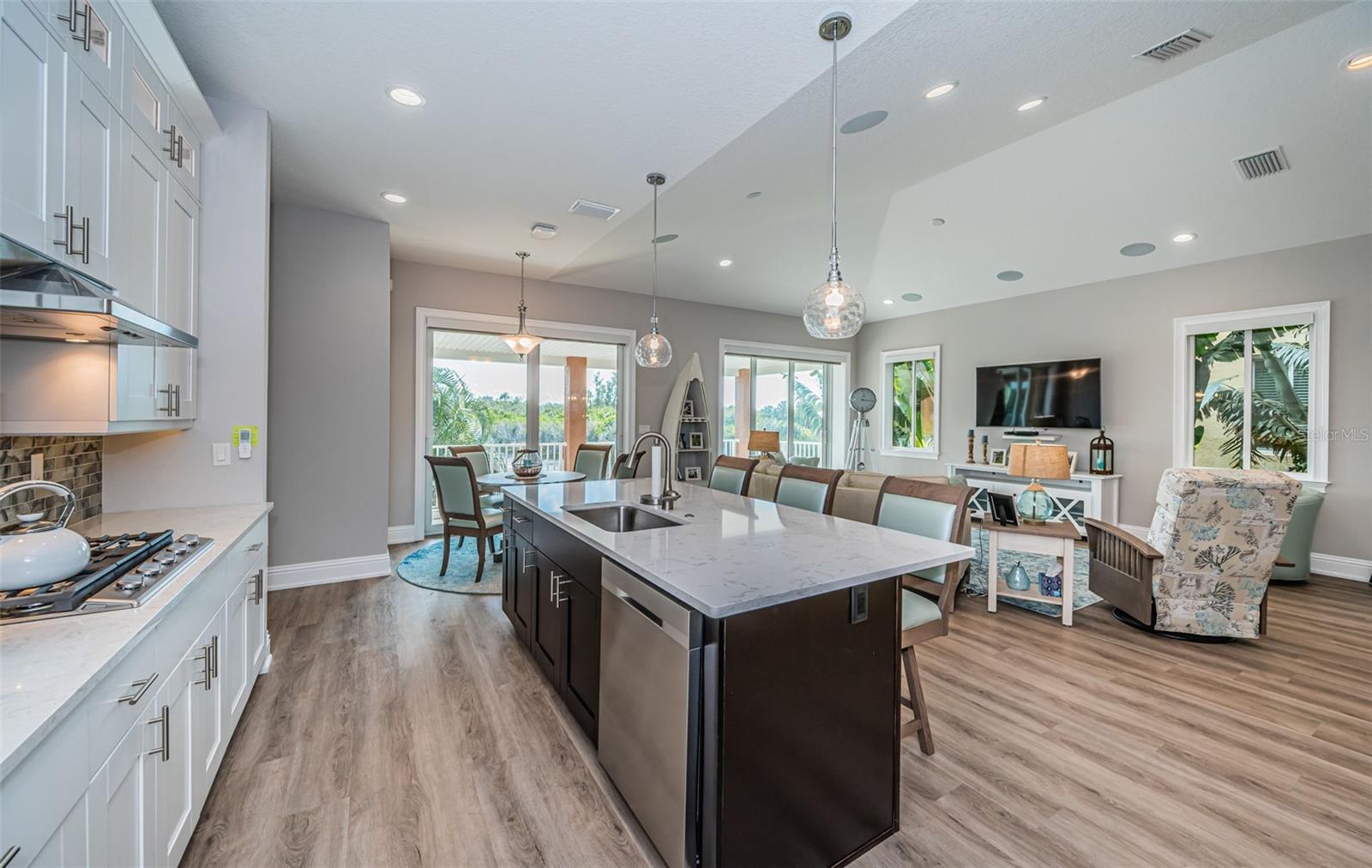 MARINA BAY GARDEN VILLAS - Residential