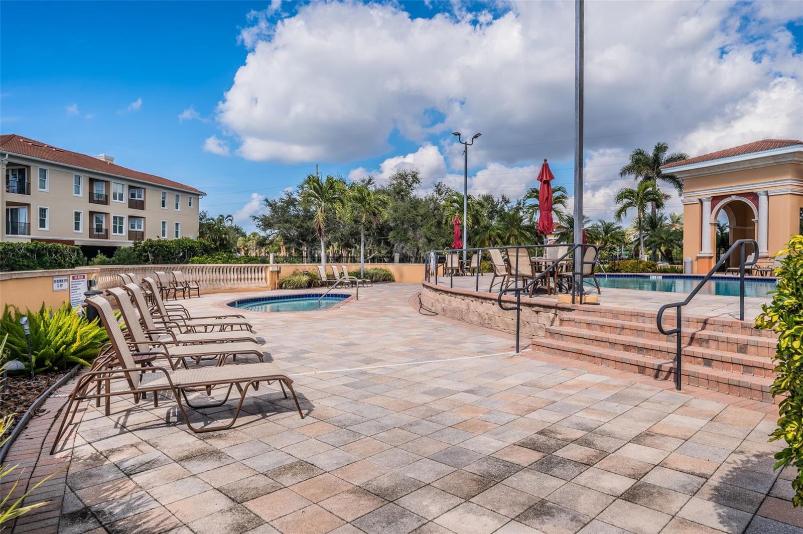 MARINA BAY GARDEN VILLAS - Residential