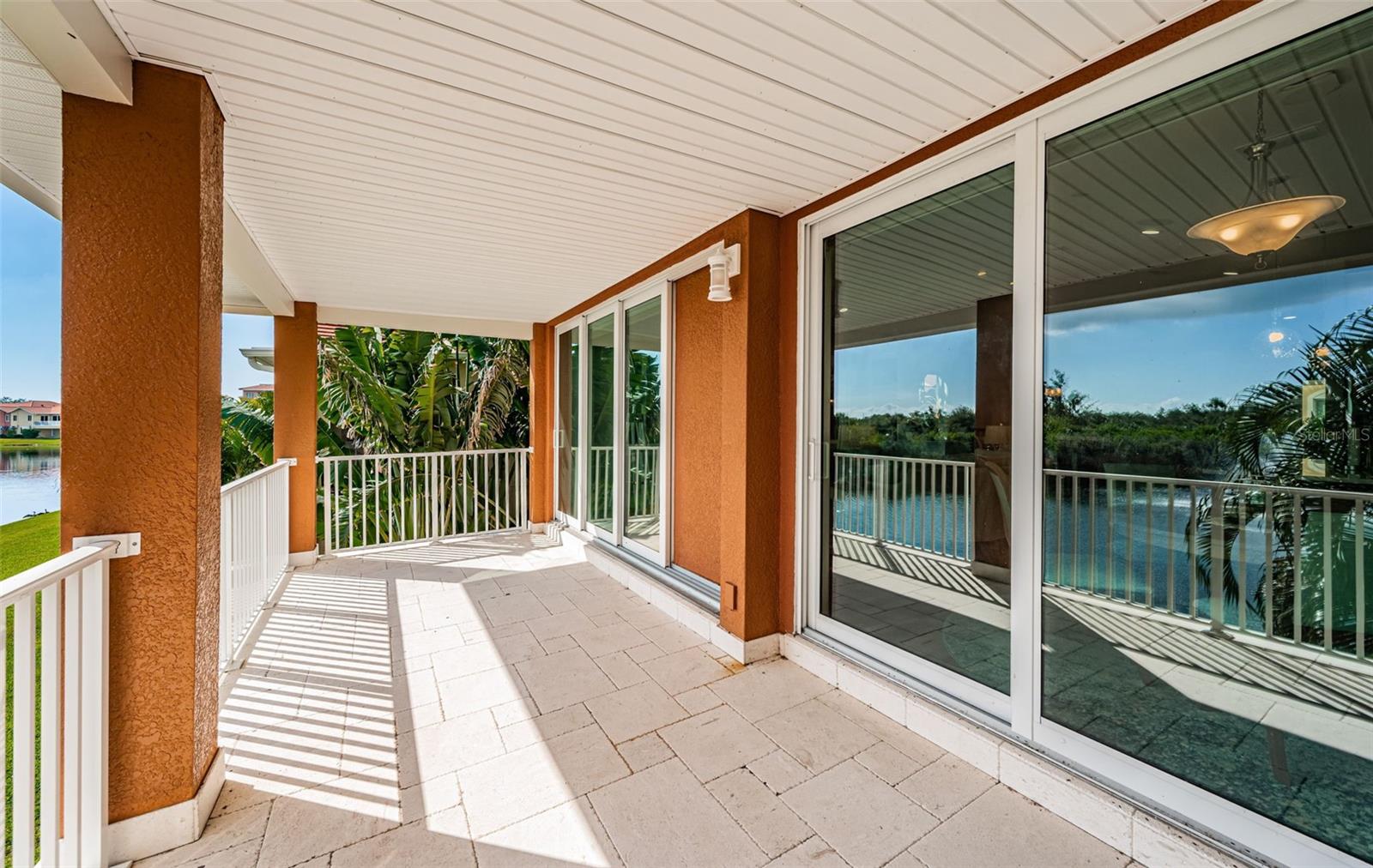 MARINA BAY GARDEN VILLAS - Residential