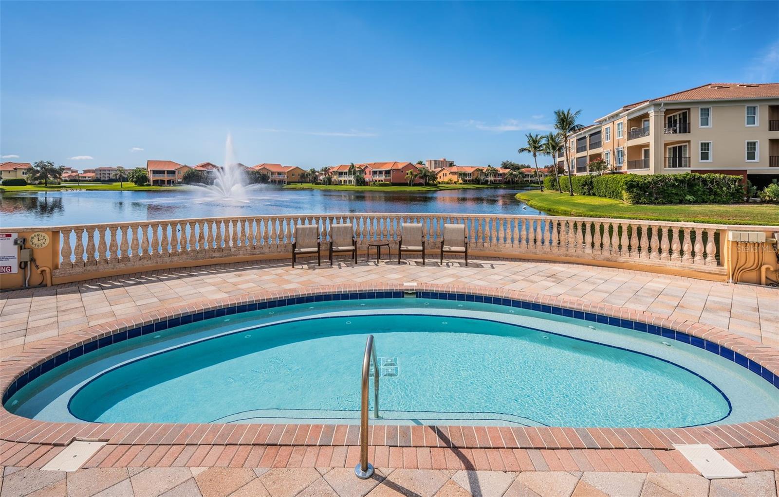 MARINA BAY GARDEN VILLAS - Residential