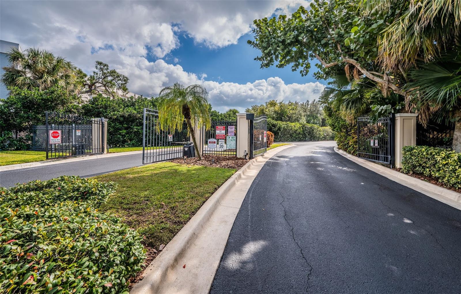 MARINA BAY GARDEN VILLAS - Residential