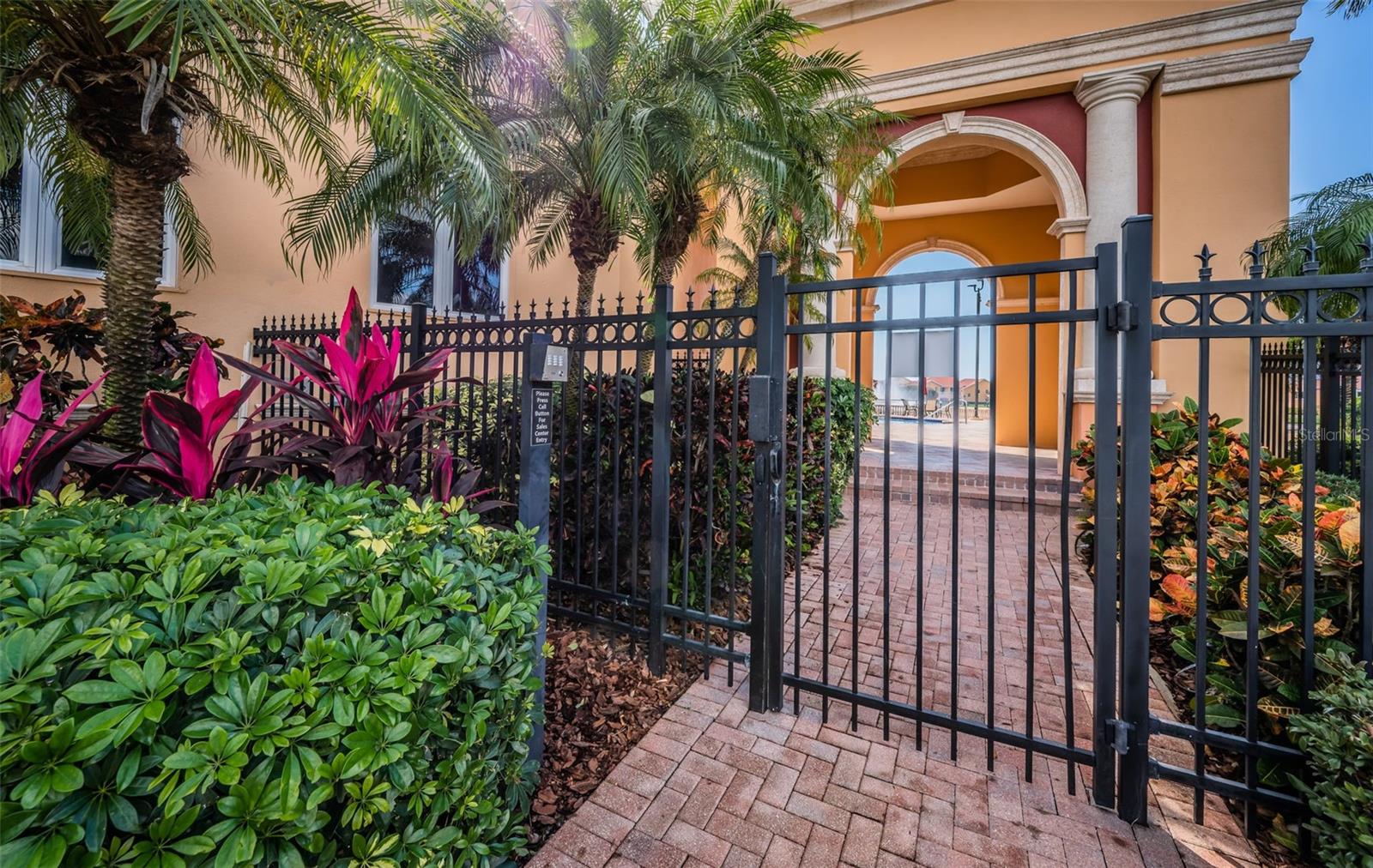 MARINA BAY GARDEN VILLAS - Residential