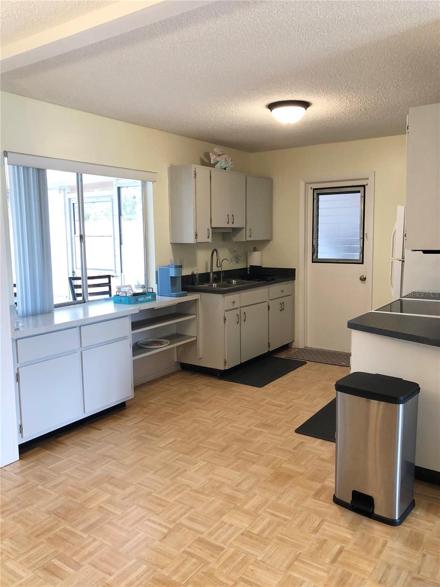 119 OLDENBURGH COURT NE