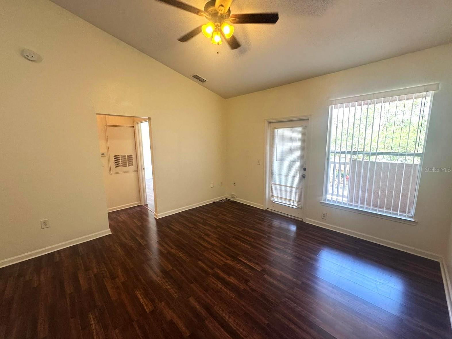 THE VILLAS CONDO - Residential
