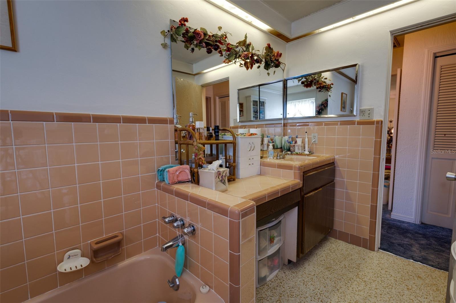 INDIAN LAKE ESTATES - Residential