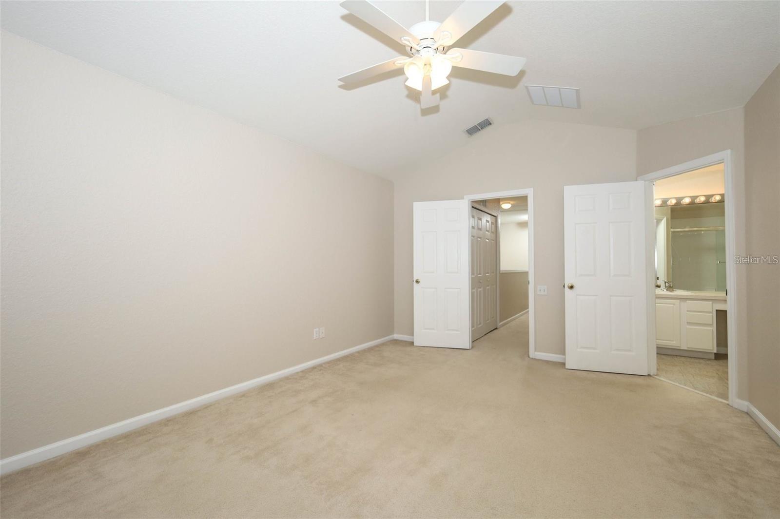 DUNWOODY COMMONS PH 2 - Residential Lease