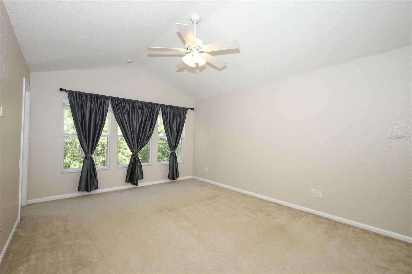 DUNWOODY COMMONS PH 2 - Residential Lease