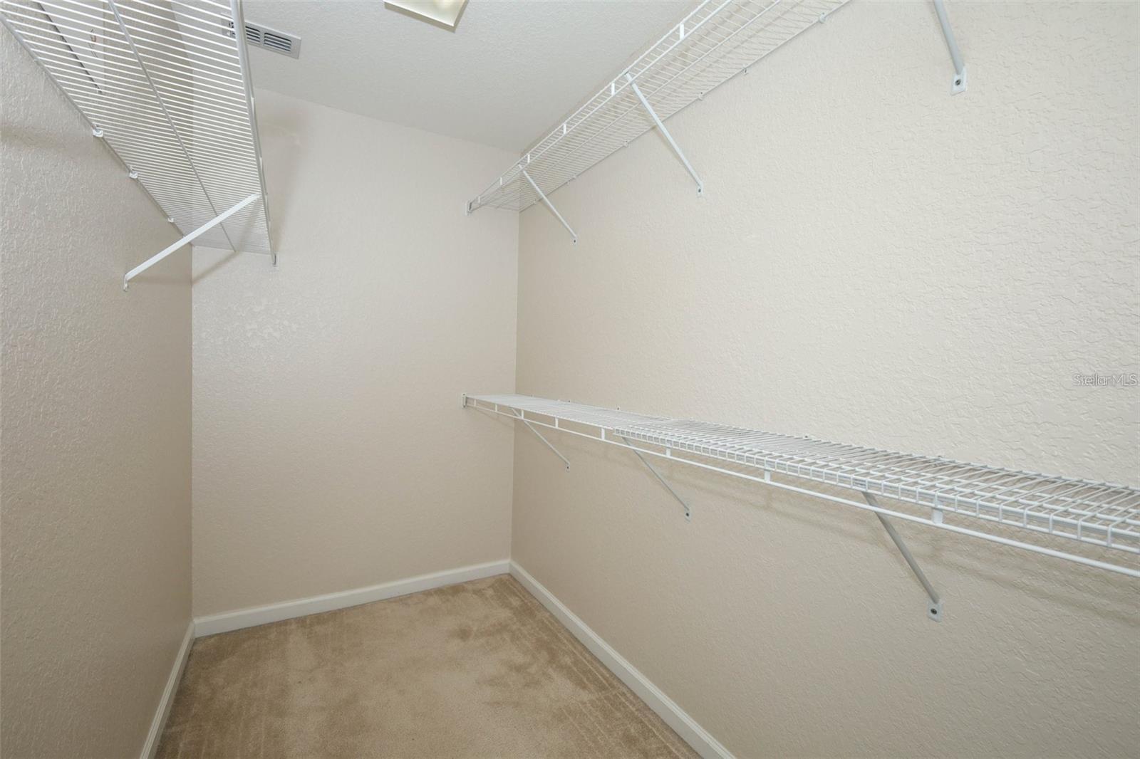 DUNWOODY COMMONS PH 2 - Residential Lease