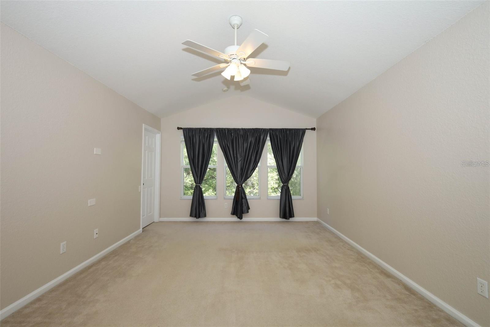 DUNWOODY COMMONS PH 2 - Residential Lease