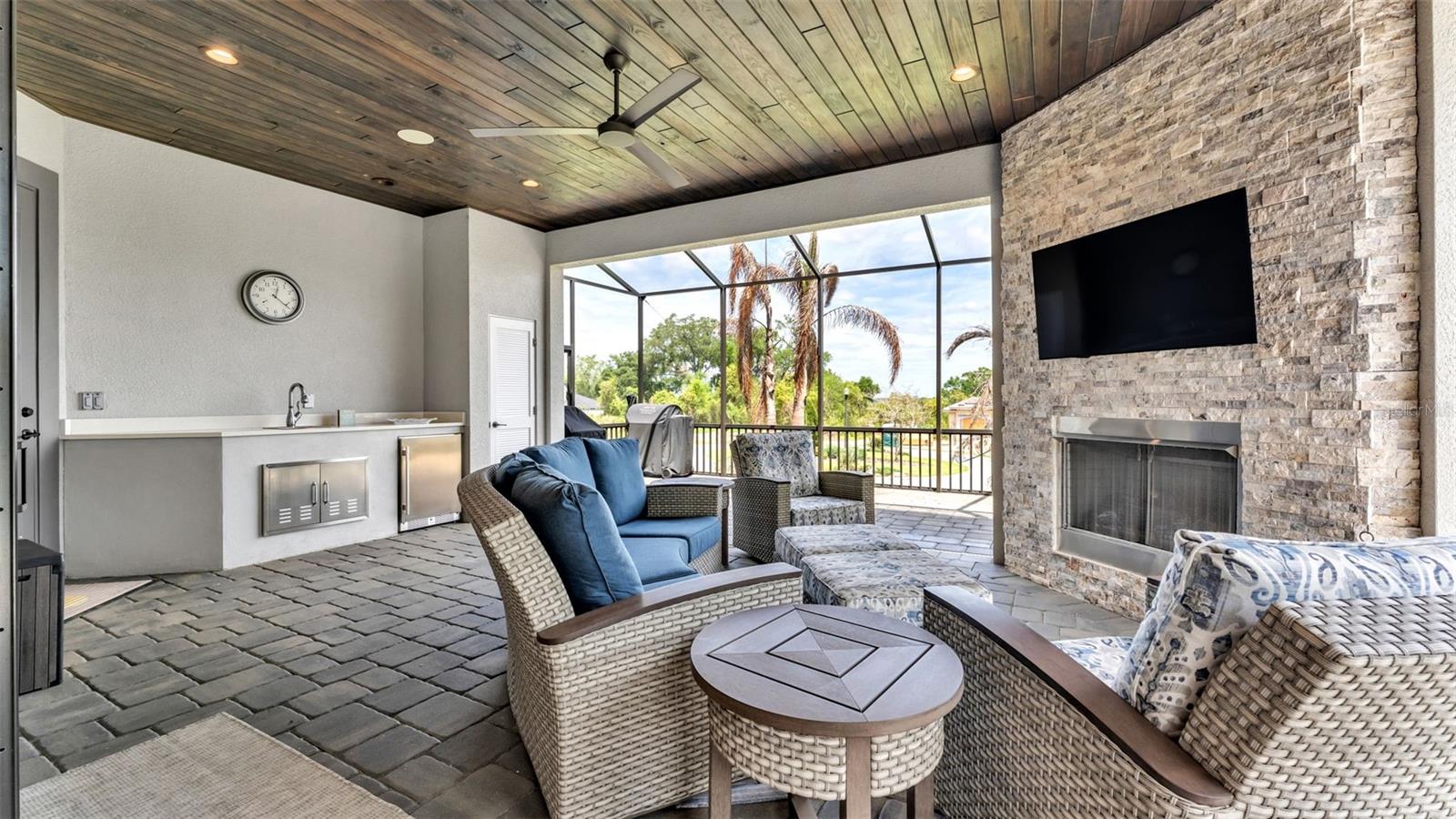 DELPHI HILLS - Residential