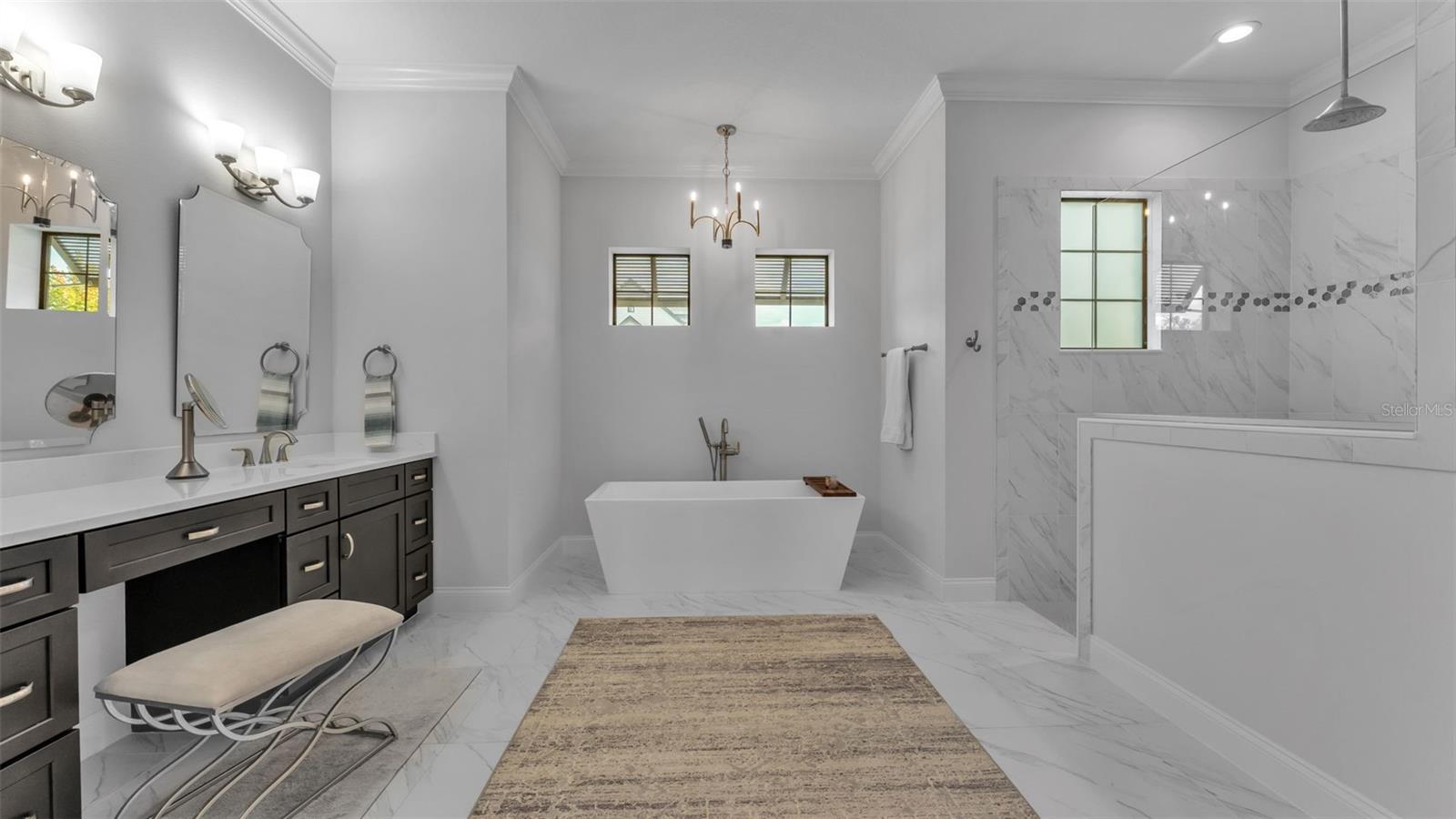 DELPHI HILLS - Residential