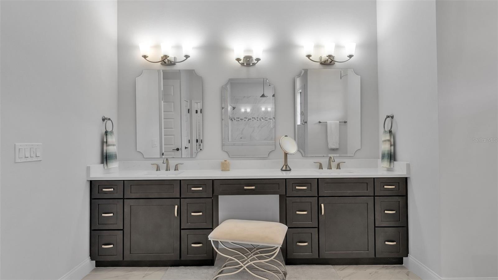 DELPHI HILLS - Residential