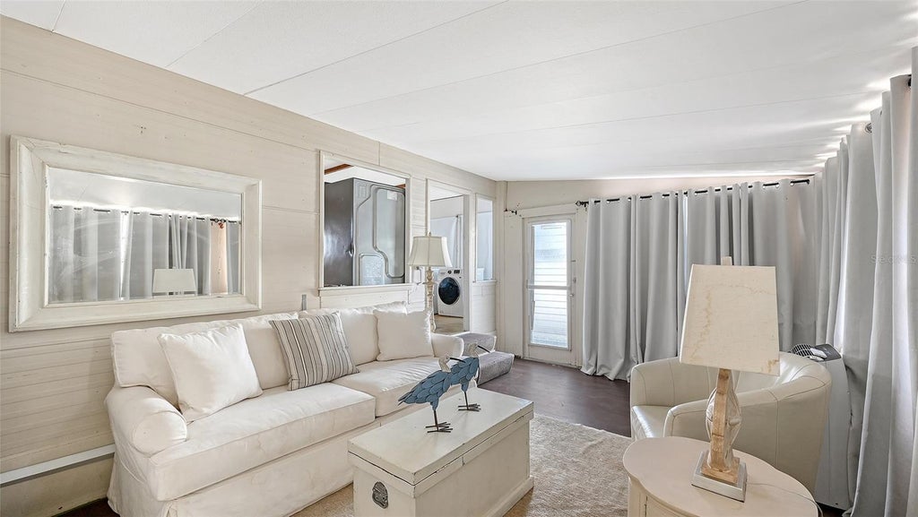 Photo of 36 Twin Shores Boulevard, Longboat Key, FL 34228 (MLS # A4702801)