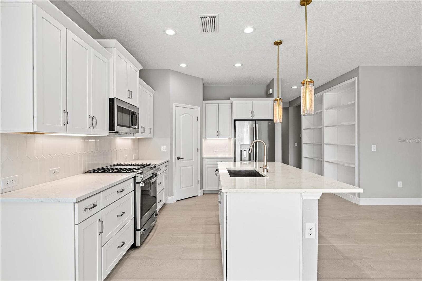 SILVERLEAF PH IV - Residential